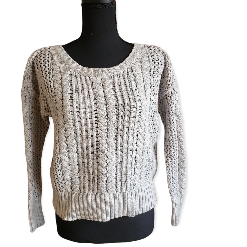 𝅺American eagles outfiter open cable knit light grey Sweater size S/P